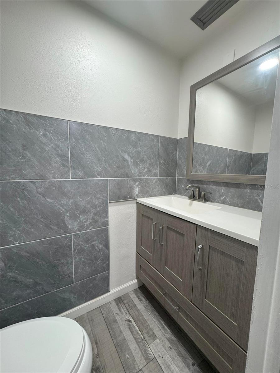 11485 OAKHURST RD #-211
