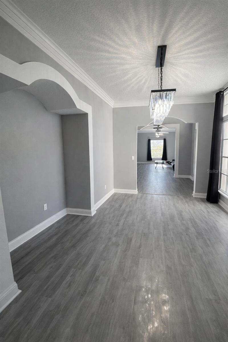 7823 SHANE CT