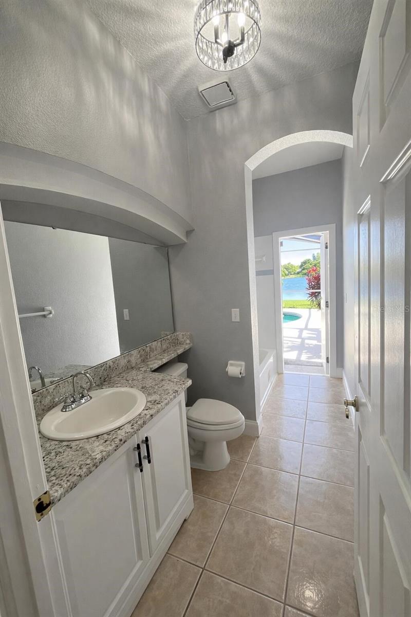 7823 SHANE CT