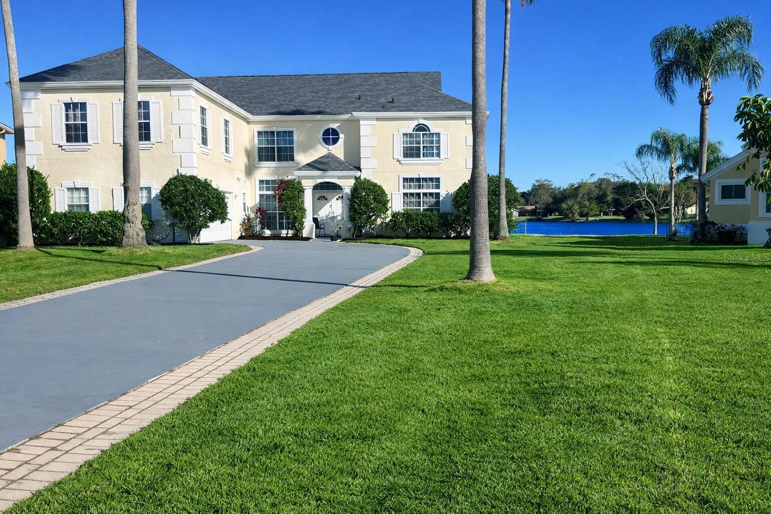 7823 SHANE CT