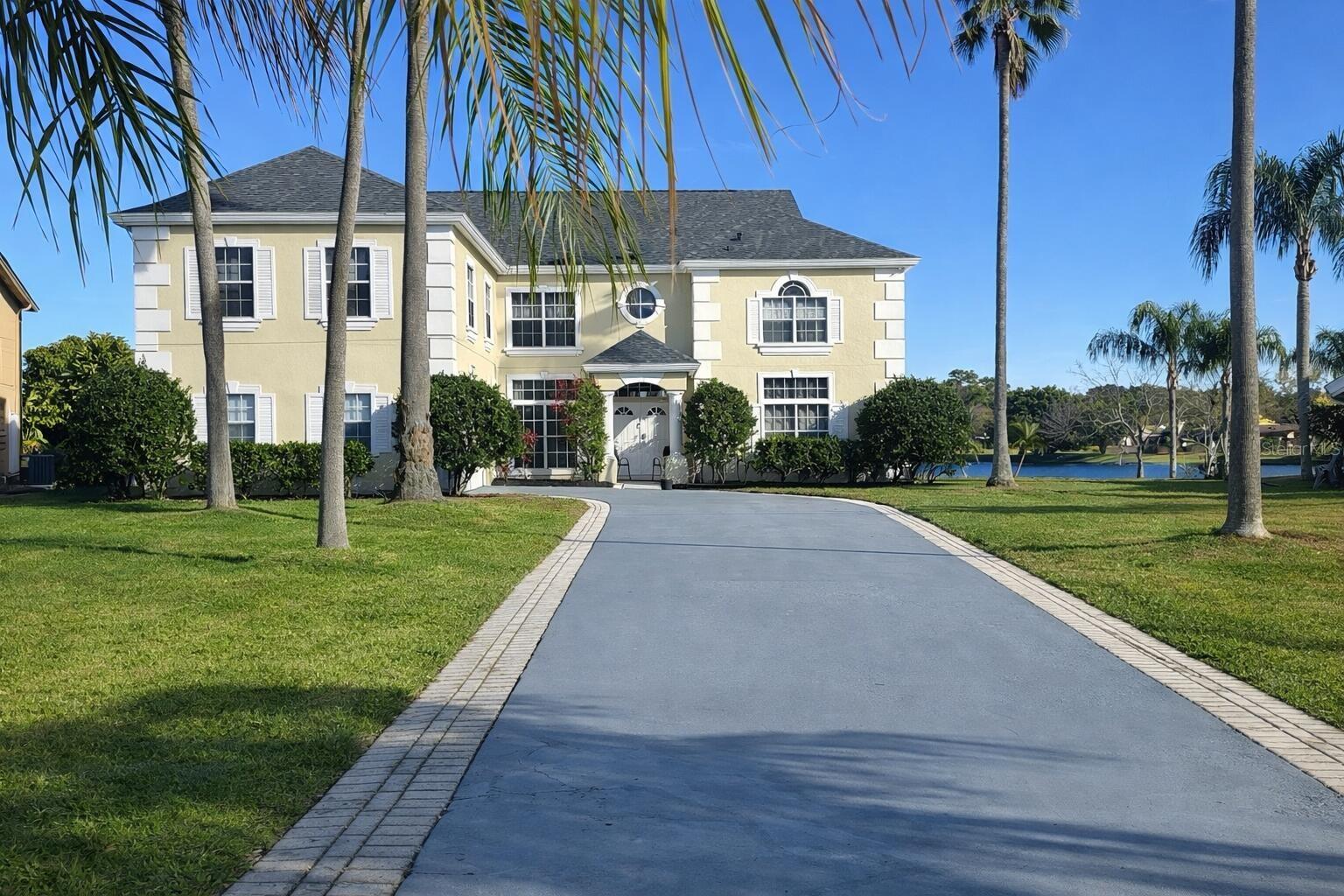 7823 SHANE CT