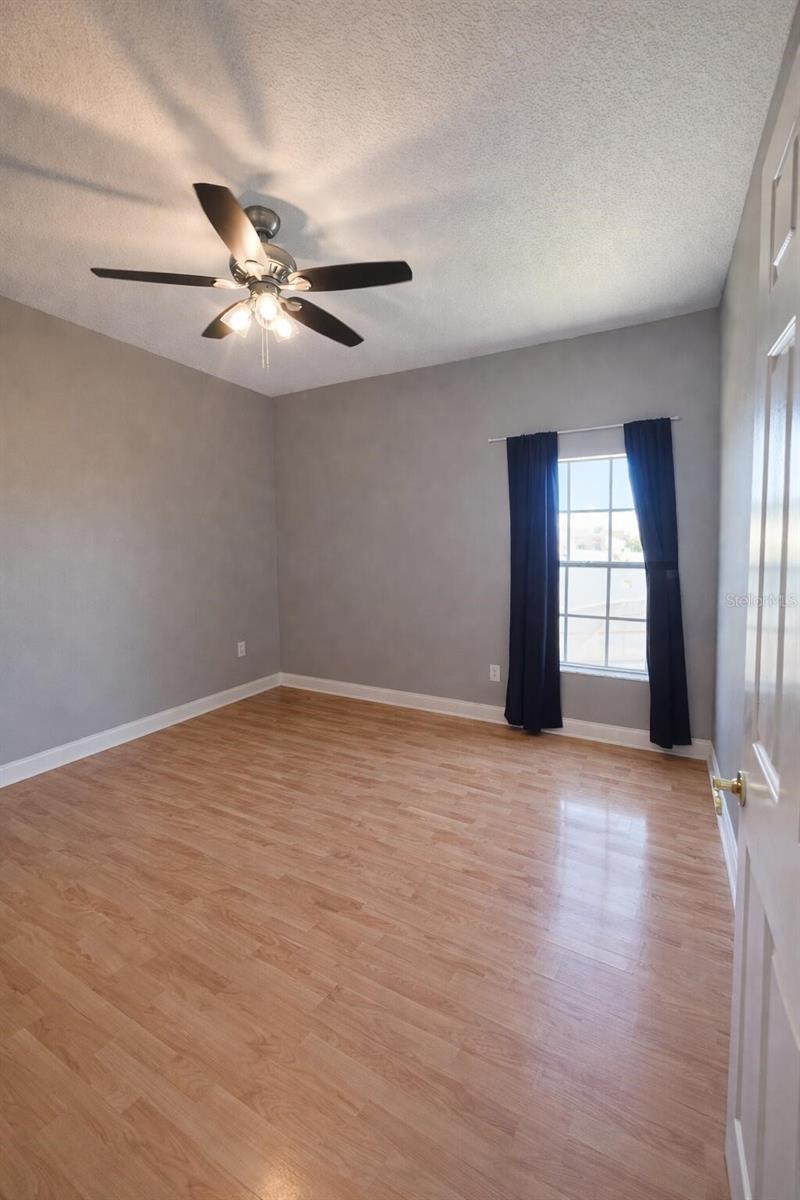 7823 SHANE CT