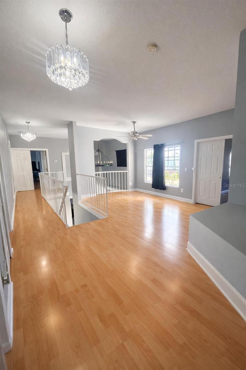 7823 SHANE CT