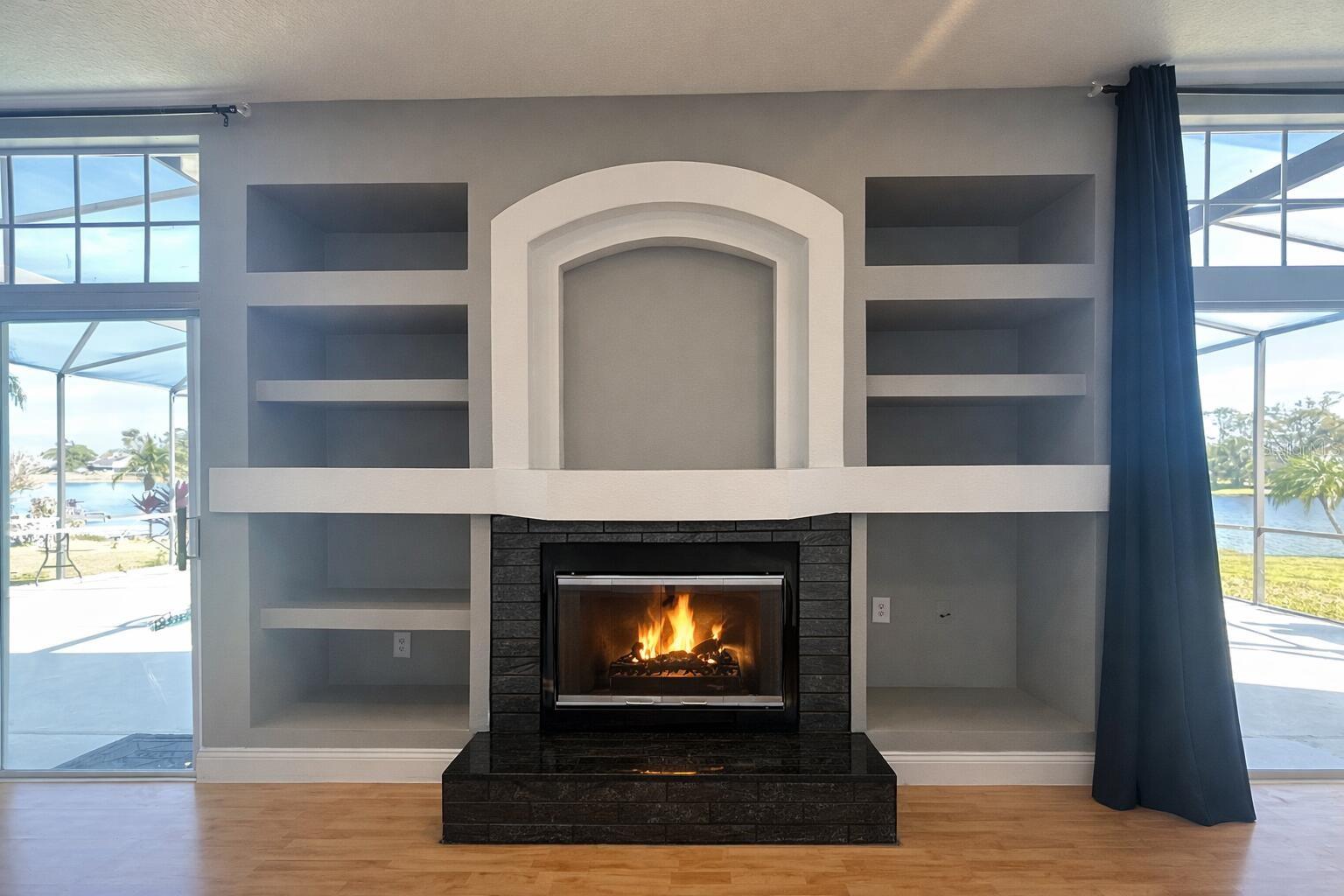 7823 SHANE CT