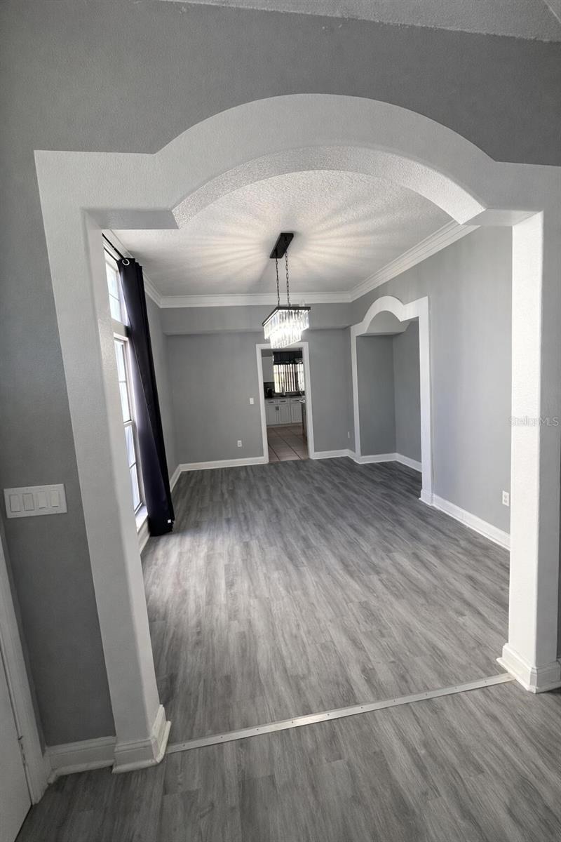 7823 SHANE CT