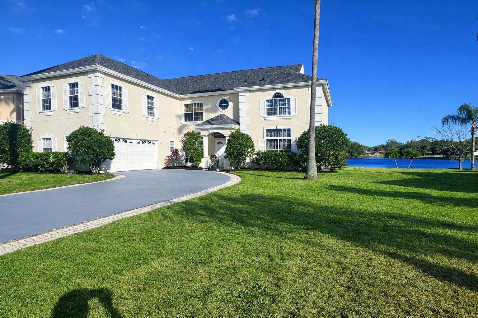 7823 SHANE CT