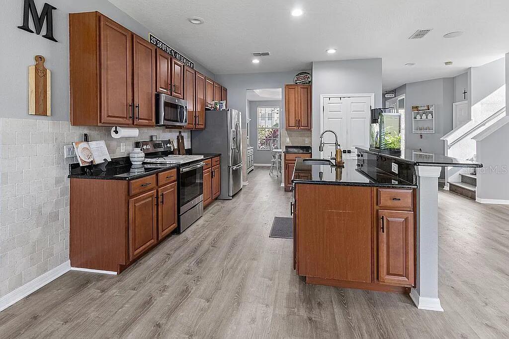 2254 OSPREY WOODS CIR