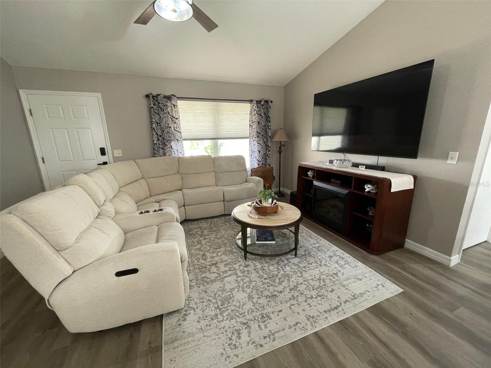 3336 RICHMOND DR