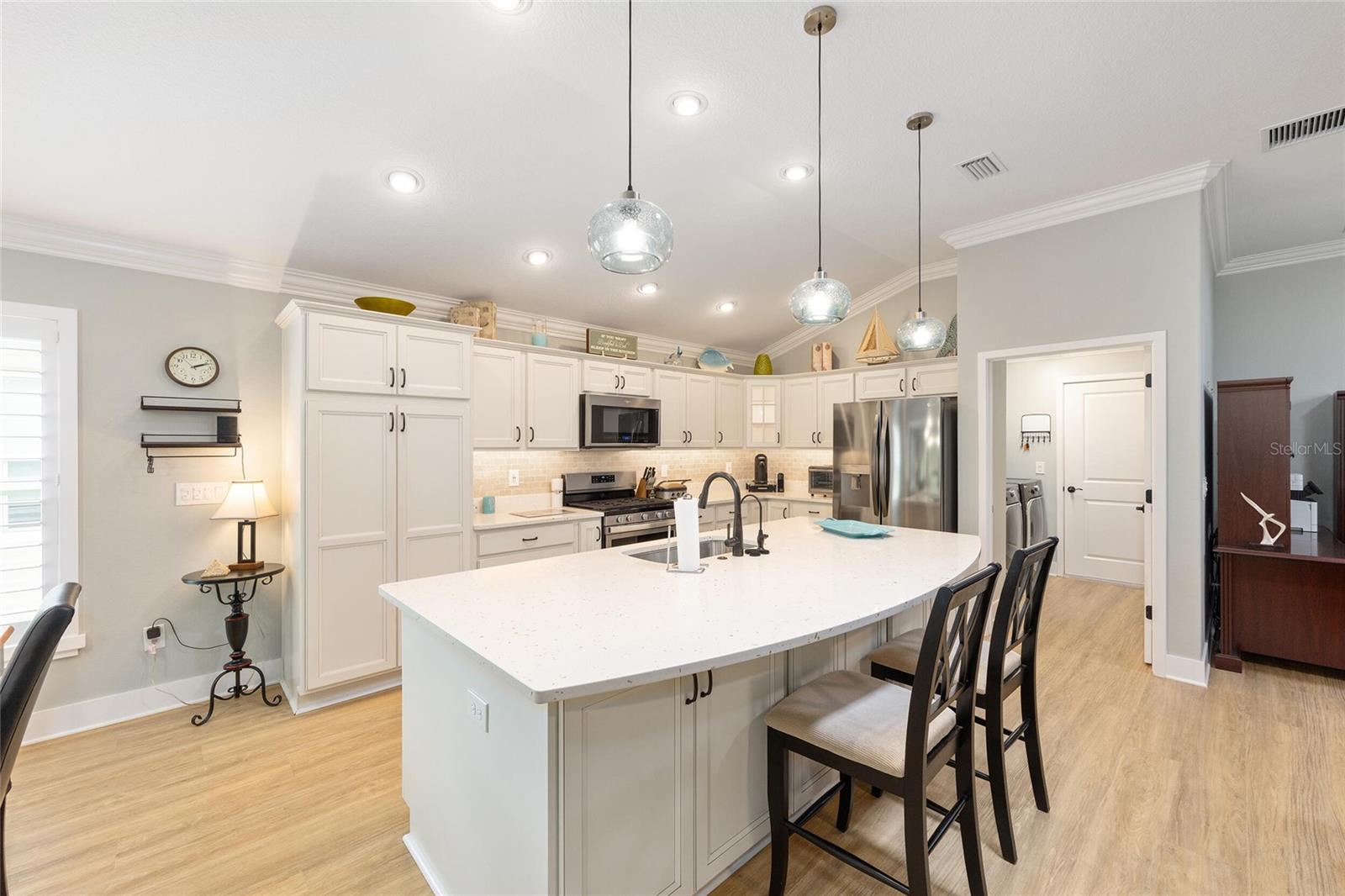 2140 BILLER CIR