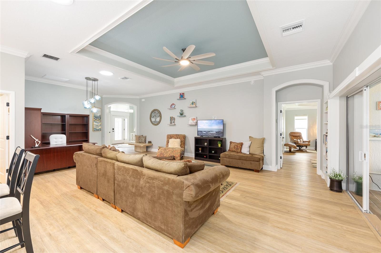 2140 BILLER CIR