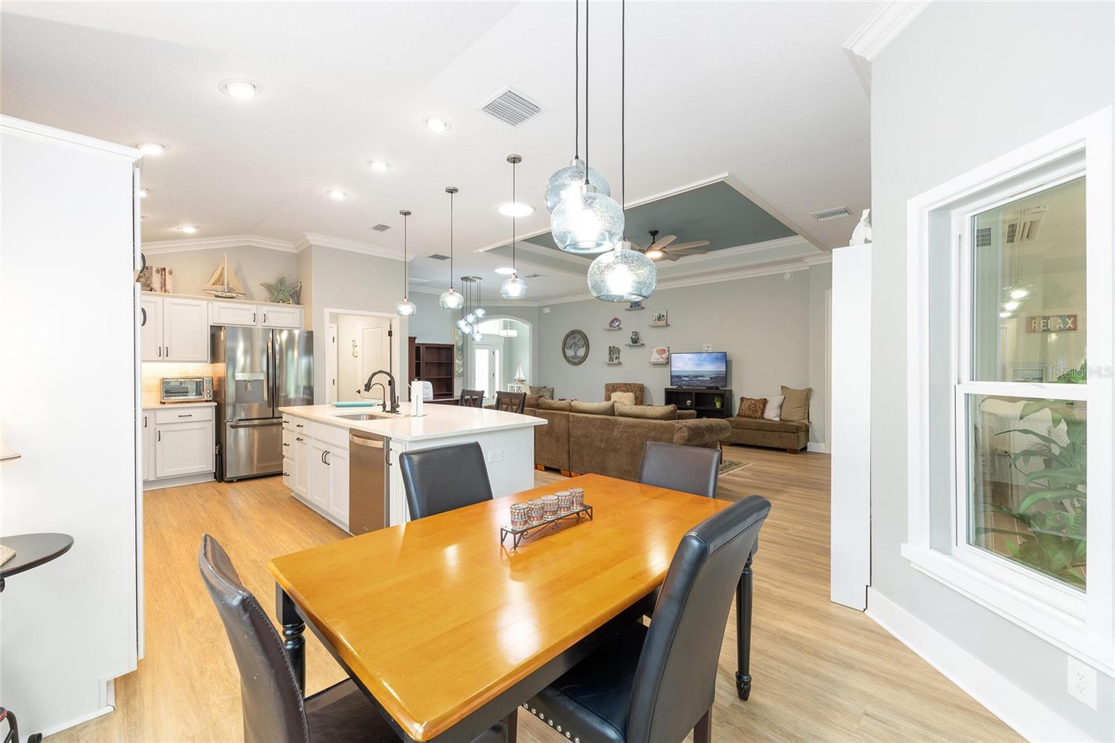 2140 BILLER CIR