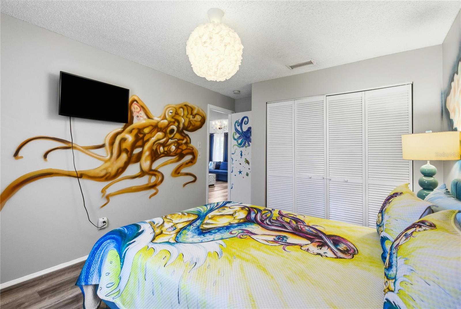 527 BEACH RD