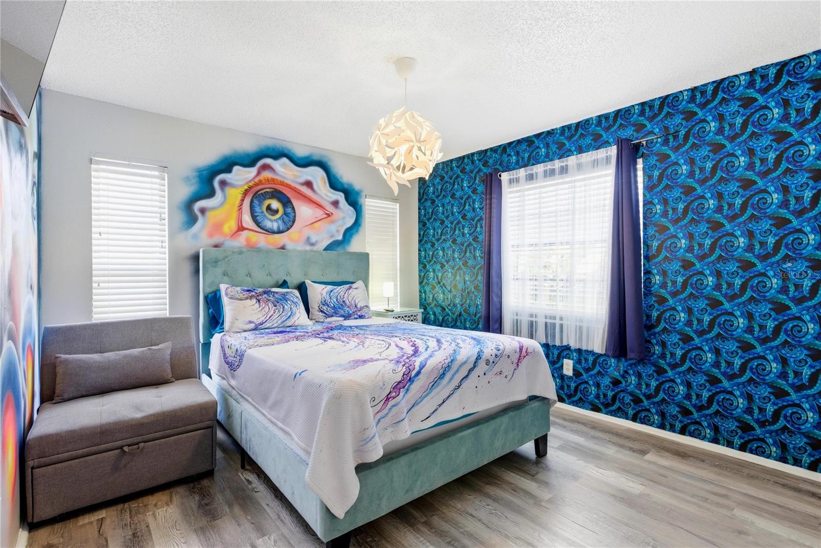 527 BEACH RD