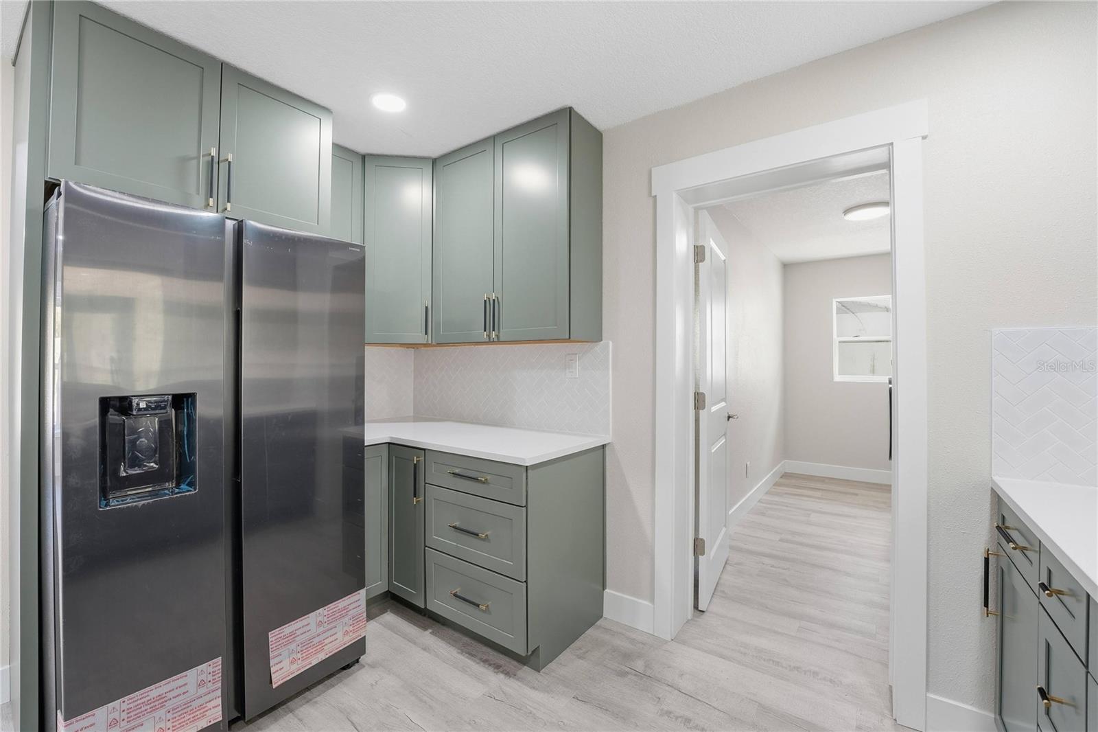 3223 1ST AVE W