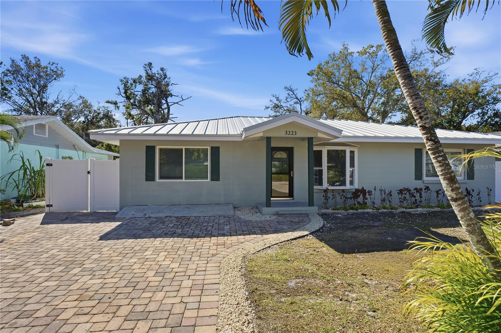 3223 1ST AVE W