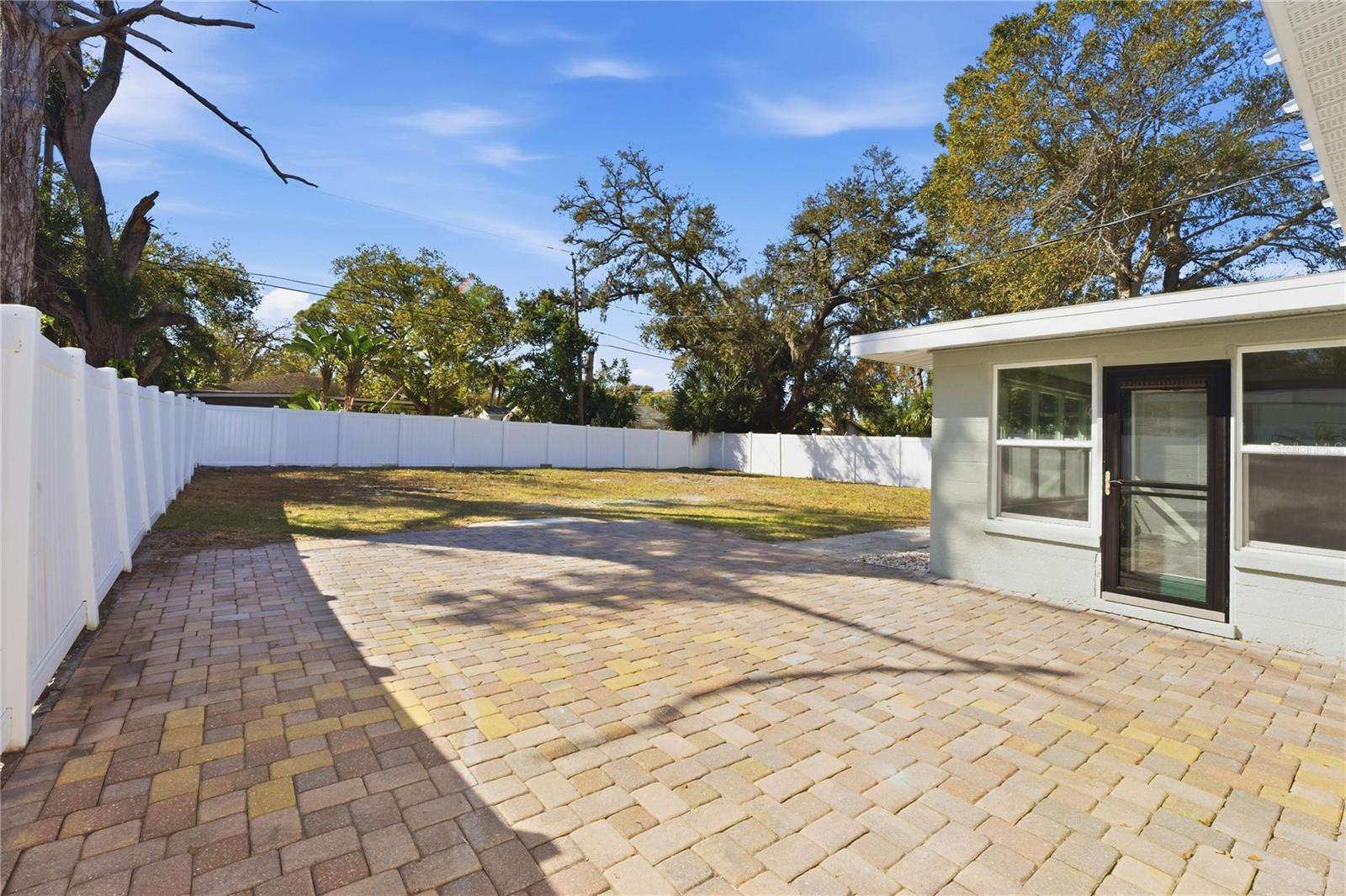 3223 1ST AVE W