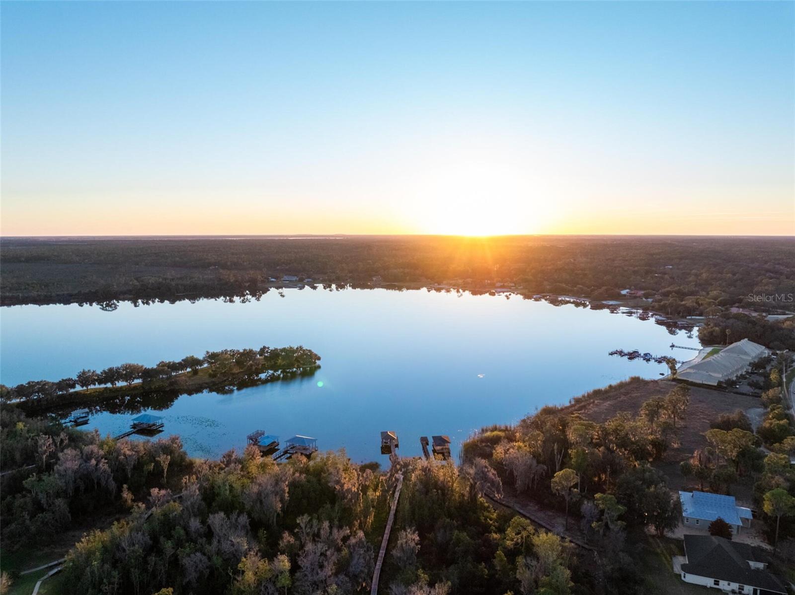 3044 AZALEA LN