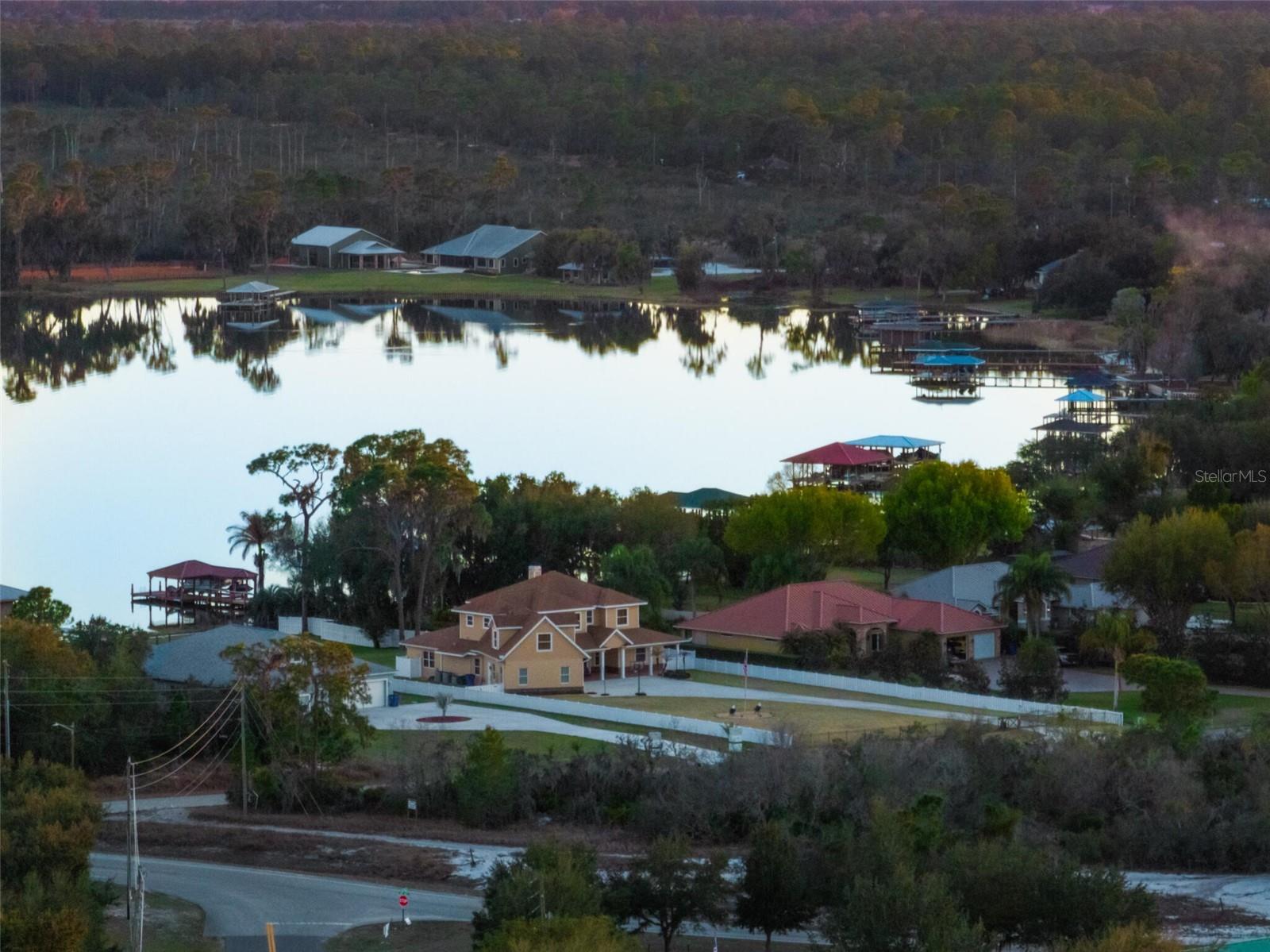3044 AZALEA LN