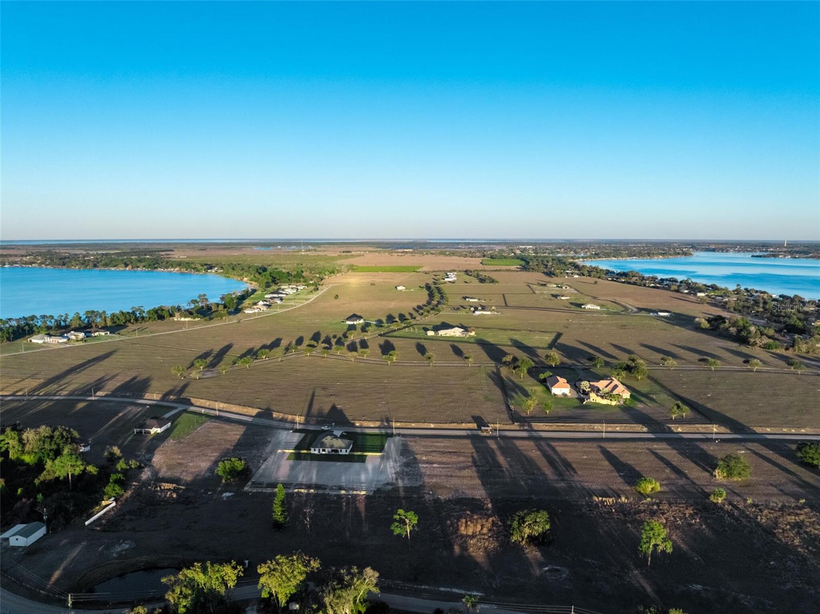 3044 AZALEA LN