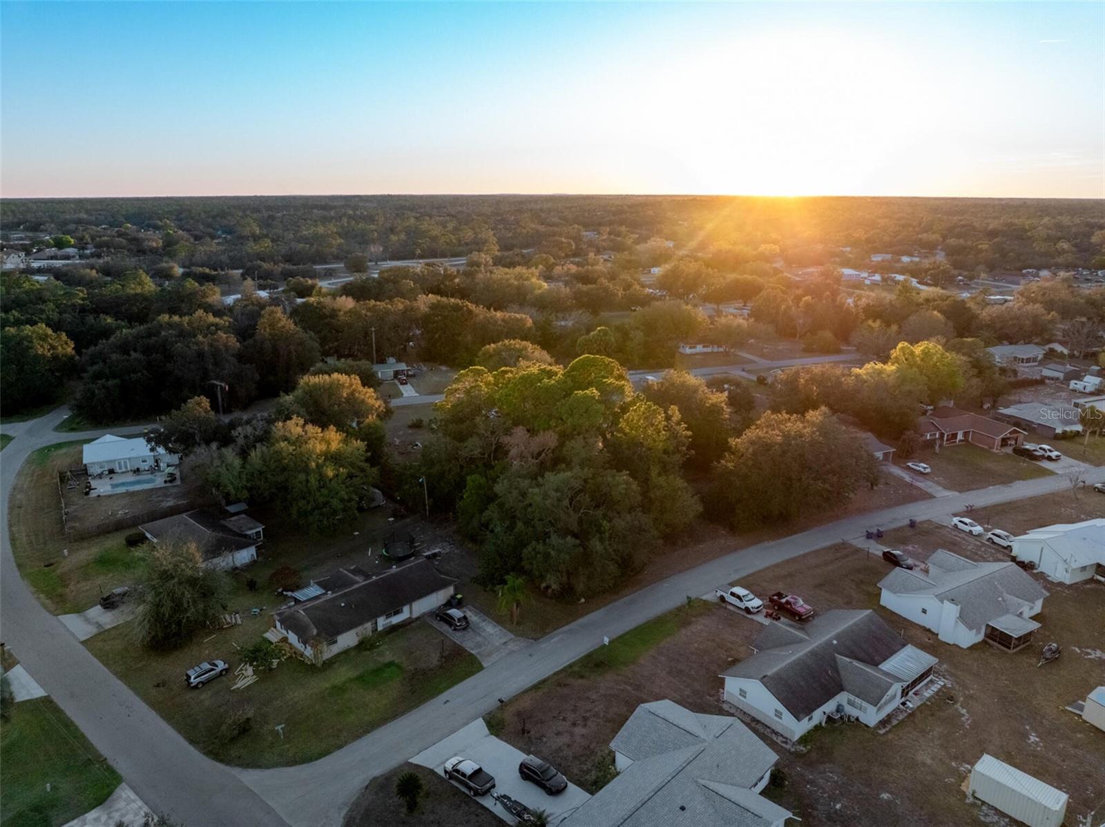 3044 AZALEA LN