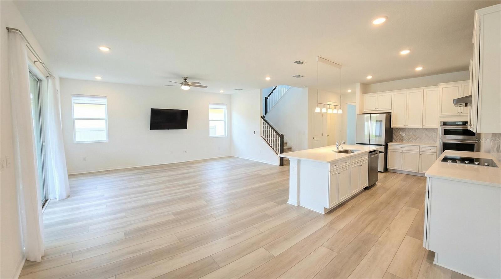 2980 ANGELONIA THORN WAY
