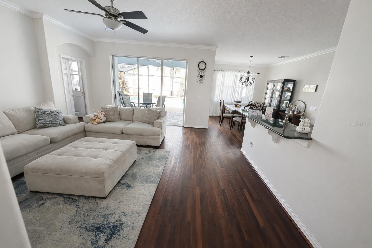 8044 CANYON LAKE CIR