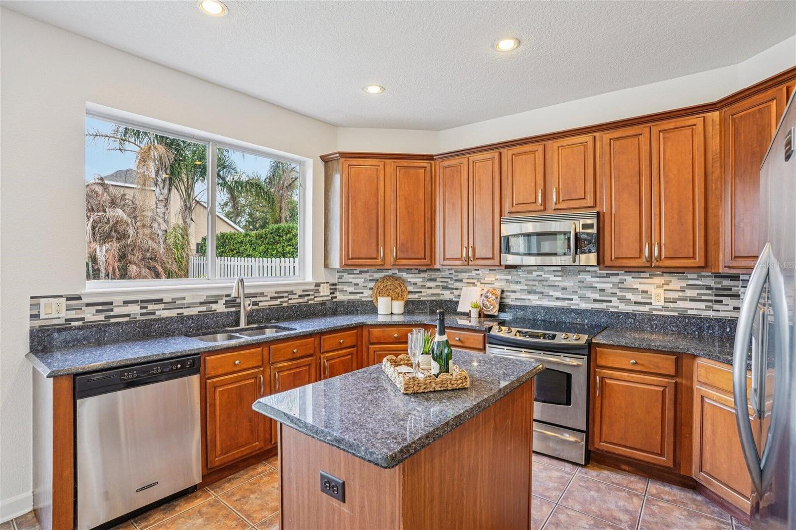 3831 BRANTLEY PLACE CIR