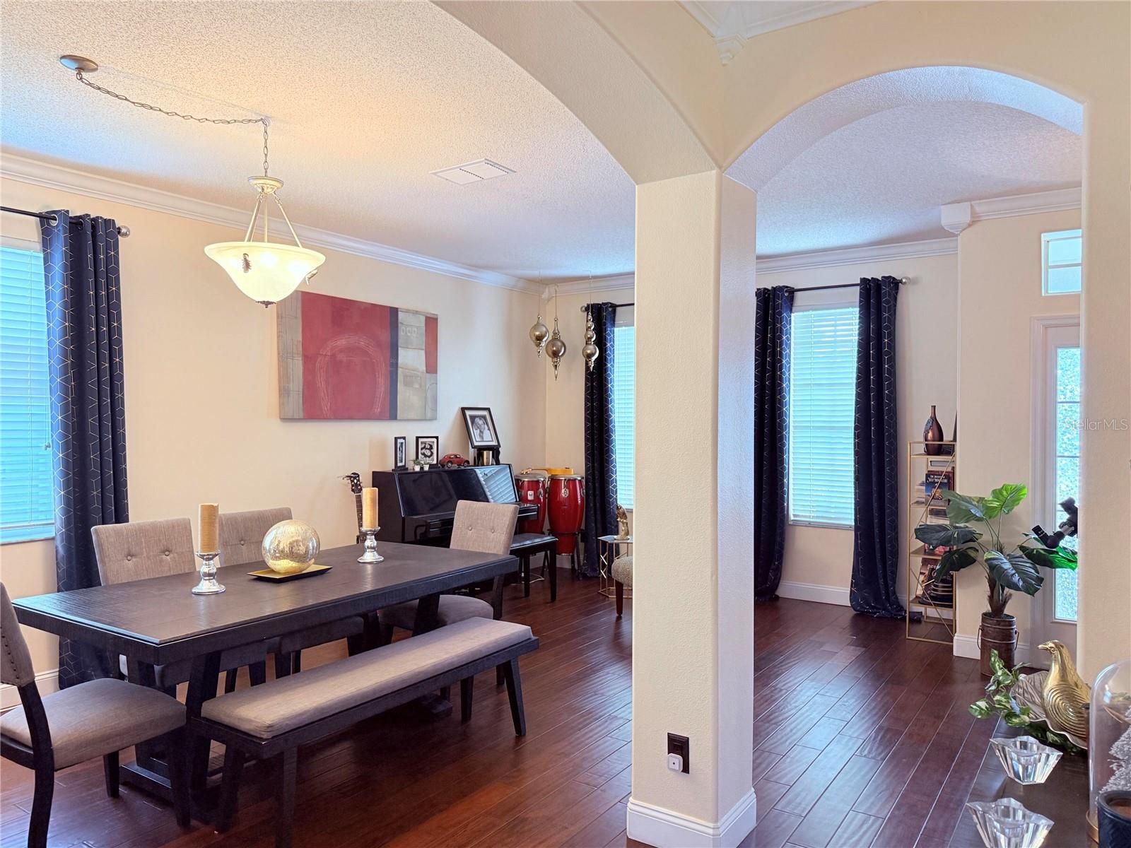 1409 SUNNINGDALE WAY