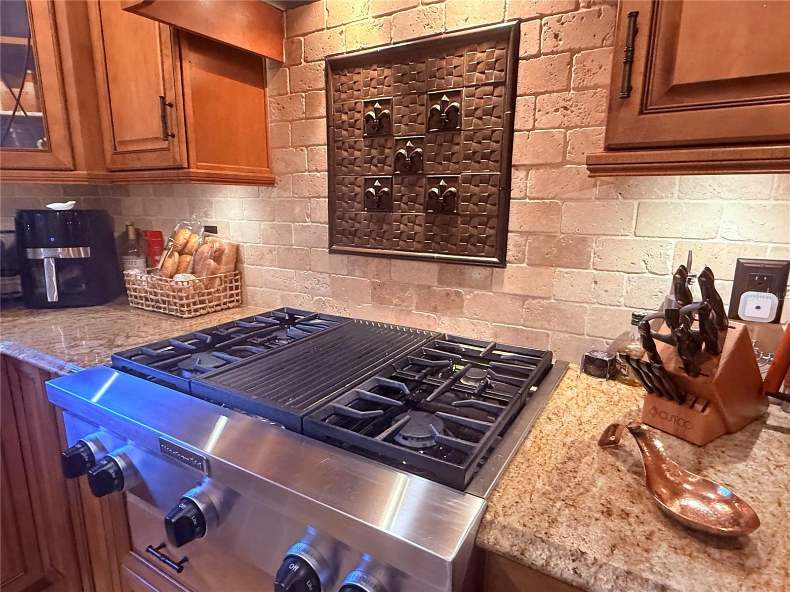 1409 SUNNINGDALE WAY