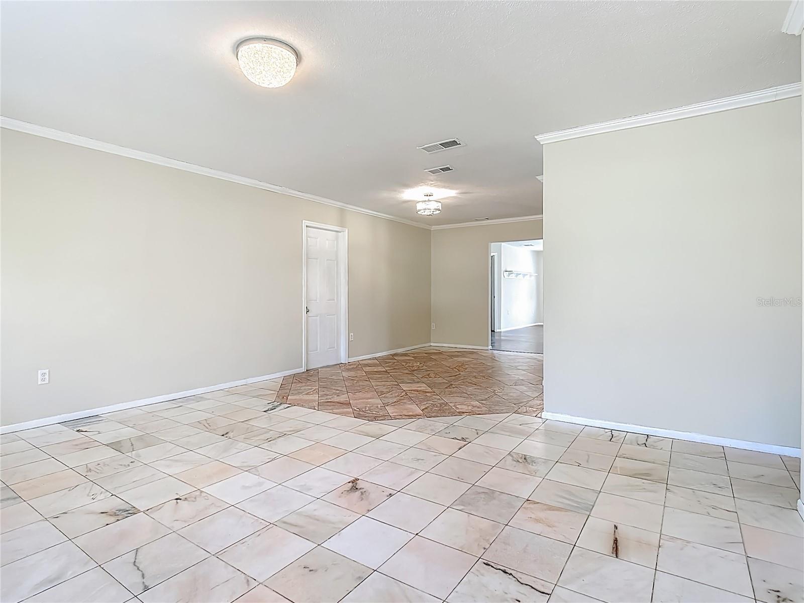 2720 HANDLEY BLVD