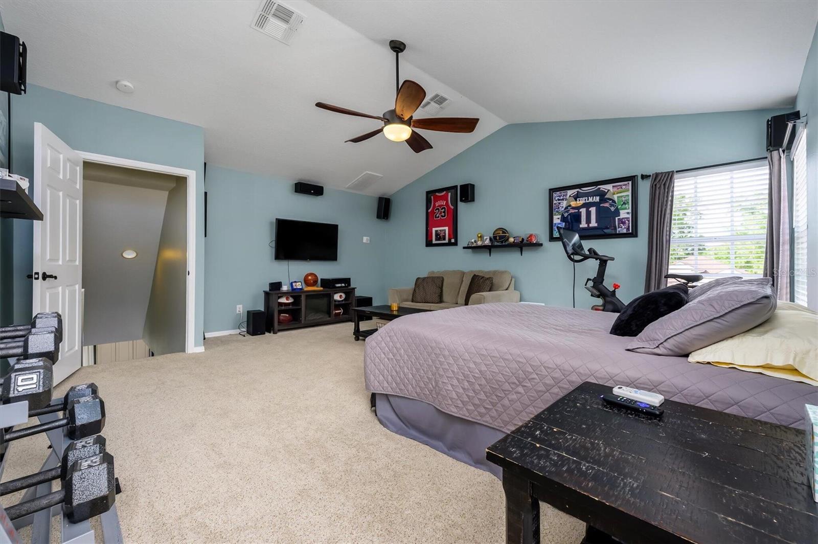 23820 HASTINGS WAY