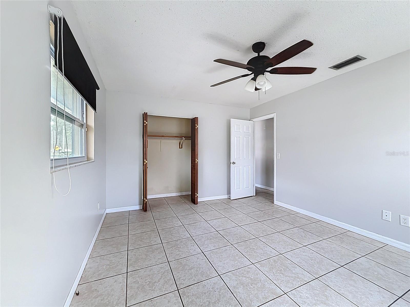 1605 NE 17TH AVE