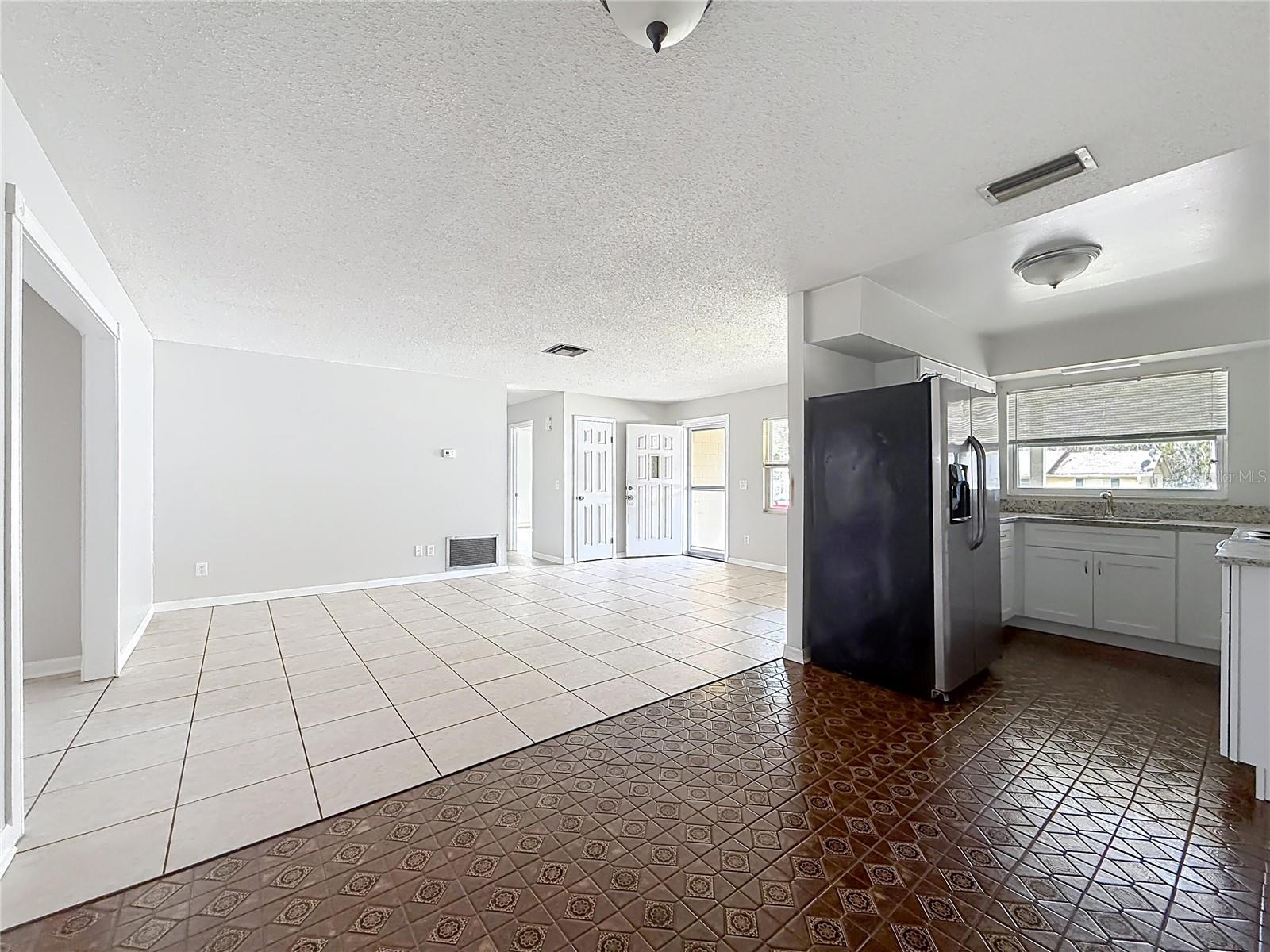 1605 NE 17TH AVE