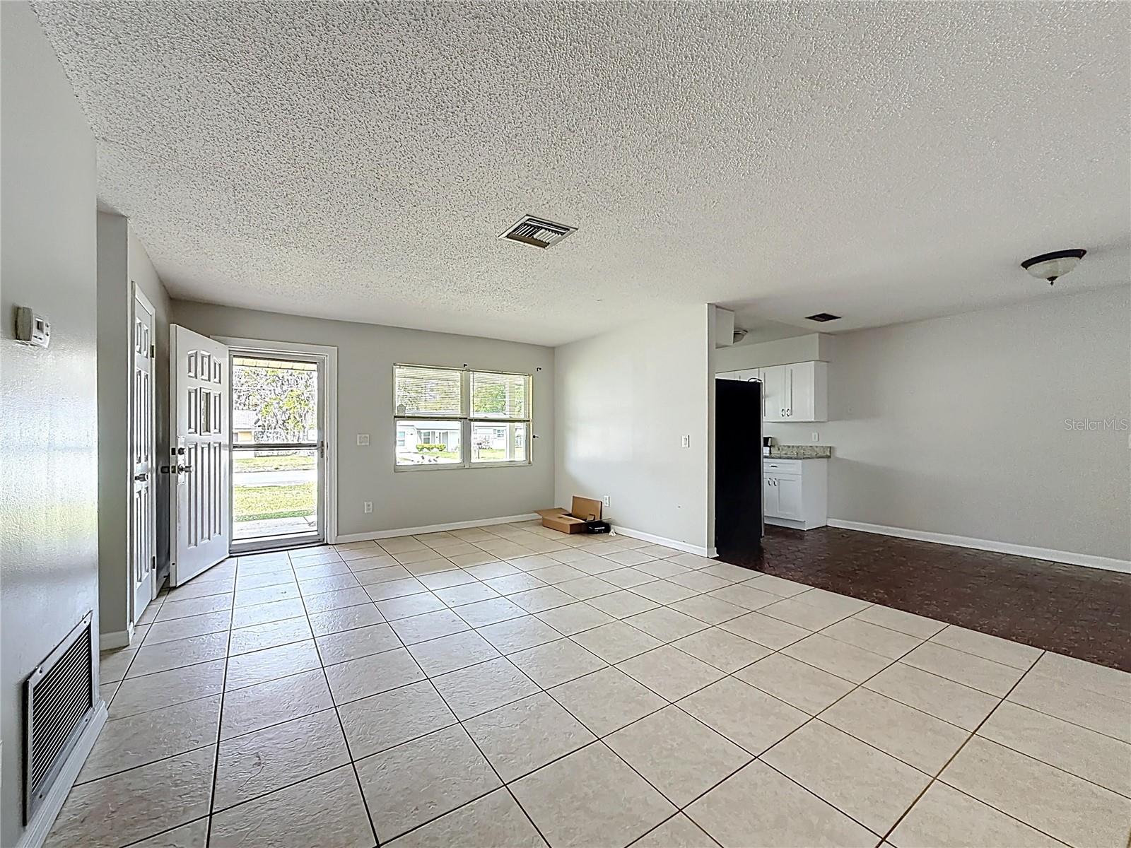 1605 NE 17TH AVE