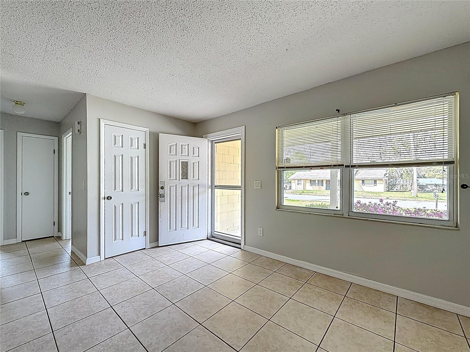 1605 NE 17TH AVE