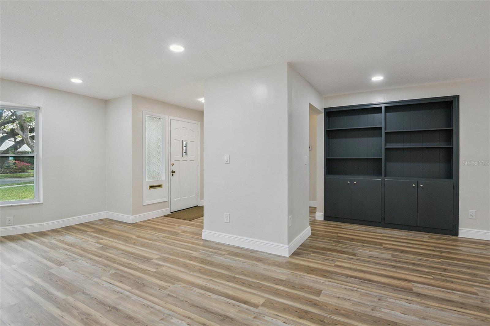 1380 WILLIAMS CT