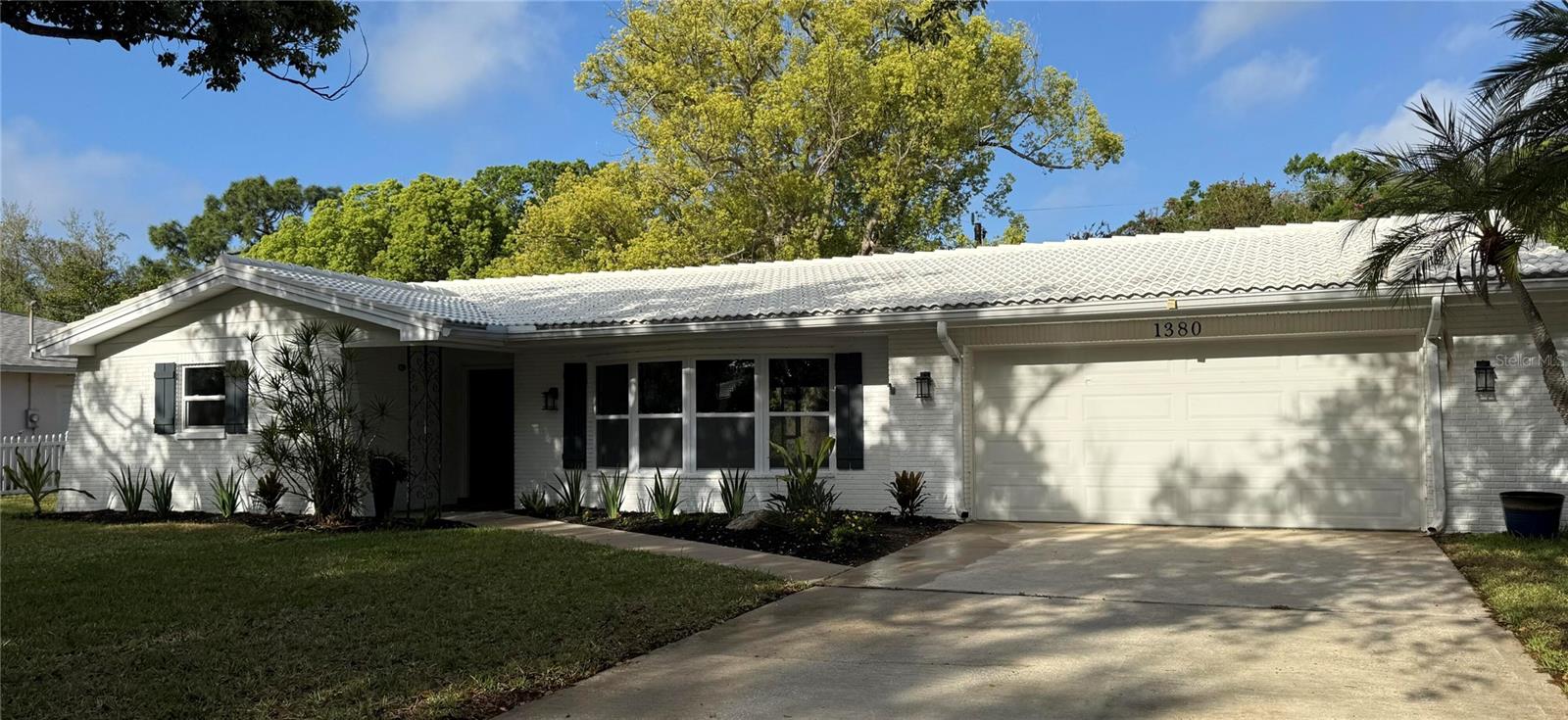 1380 WILLIAMS CT