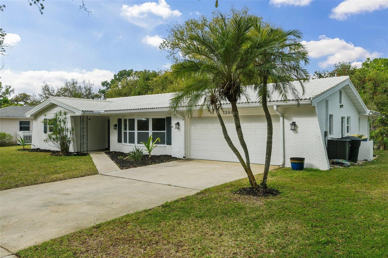 1380 WILLIAMS CT