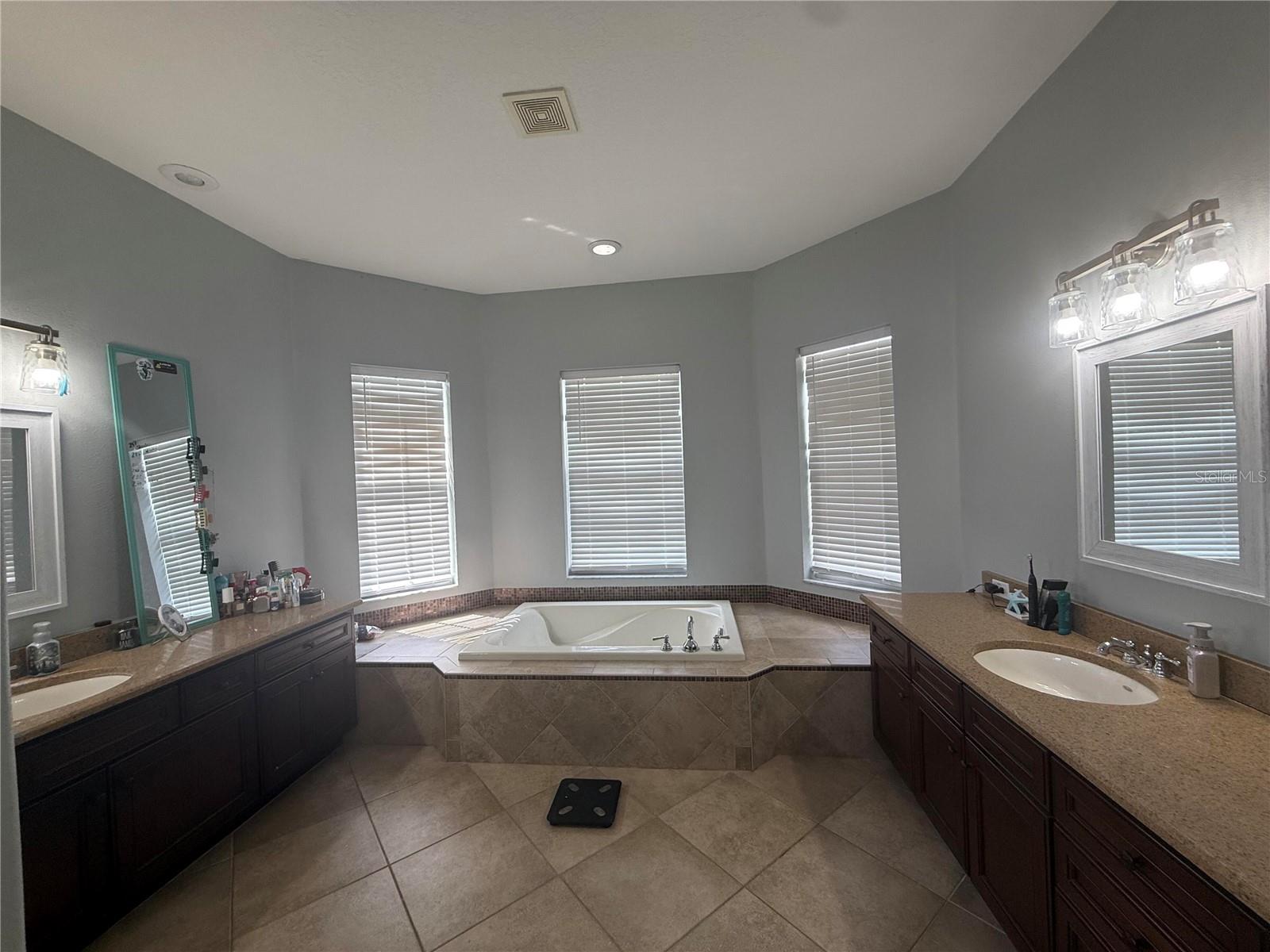 14238 BEAULY CIR