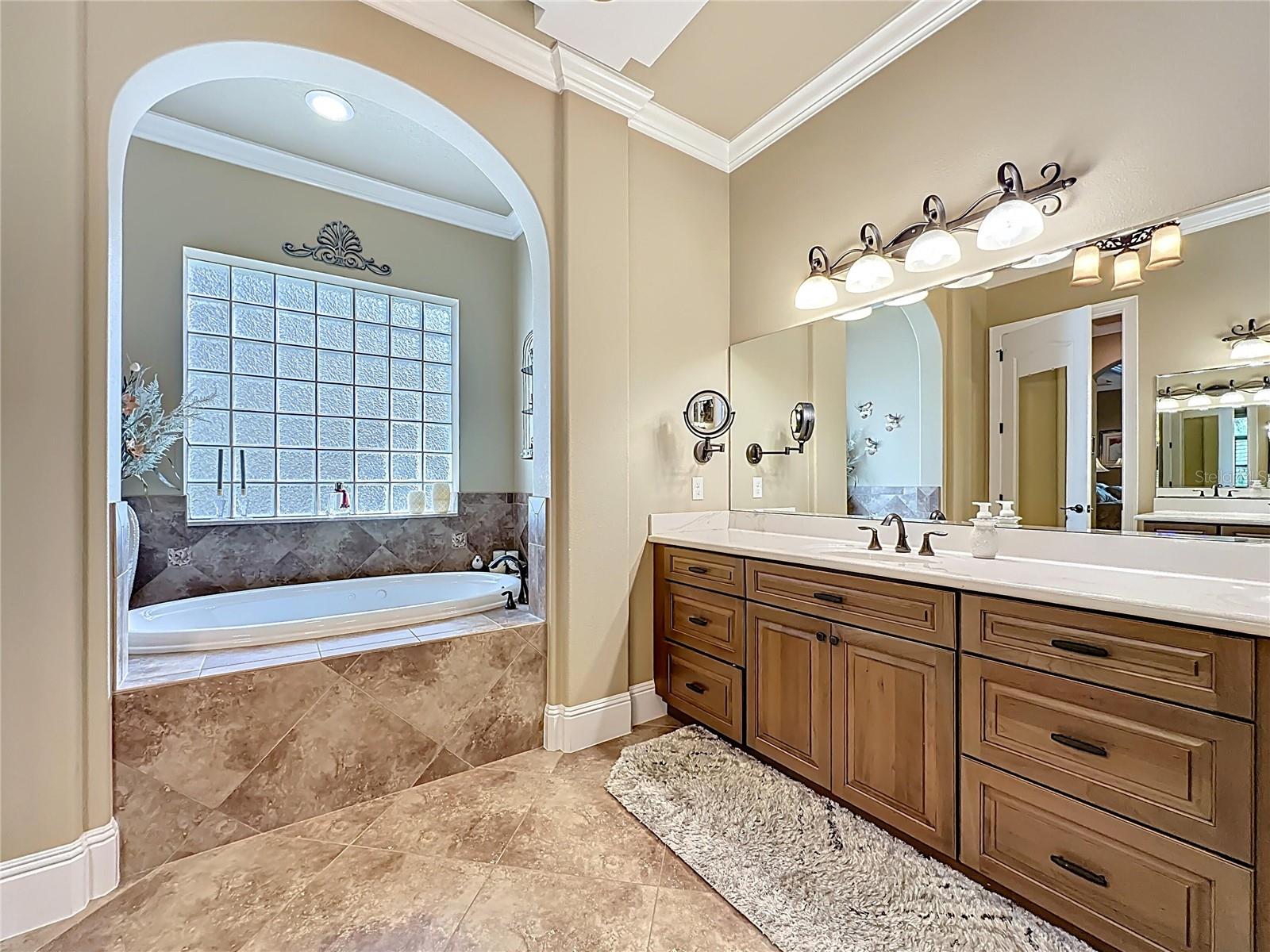 14 BLUEJACK CT
