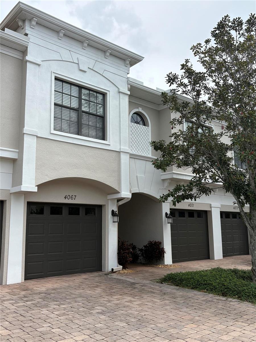 4067 OVERTURE CIR #340