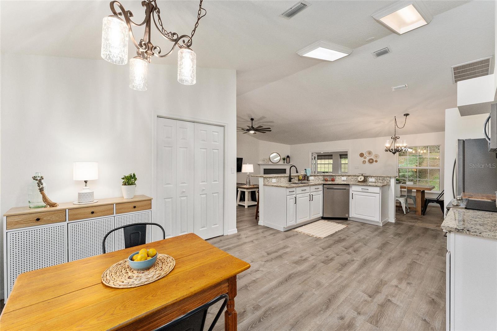 7237 EDMUND CT