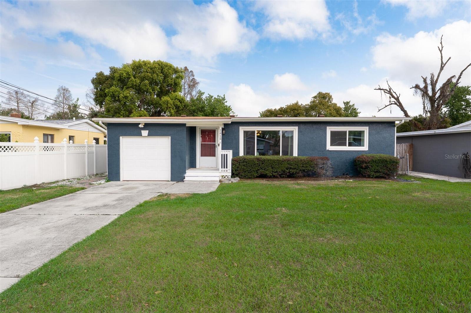 1415 CARLSON DR
