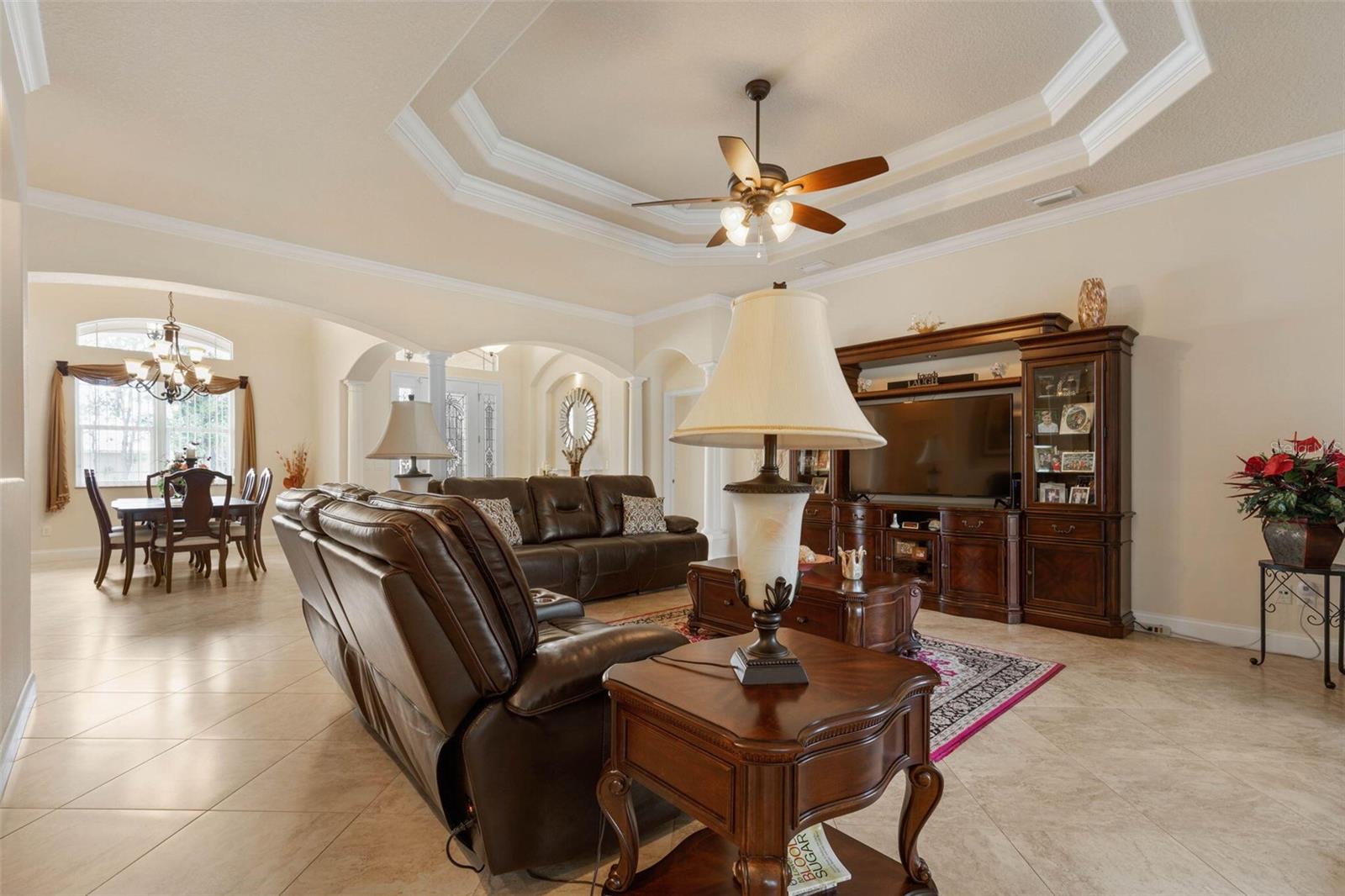 60 FENIMORE LN