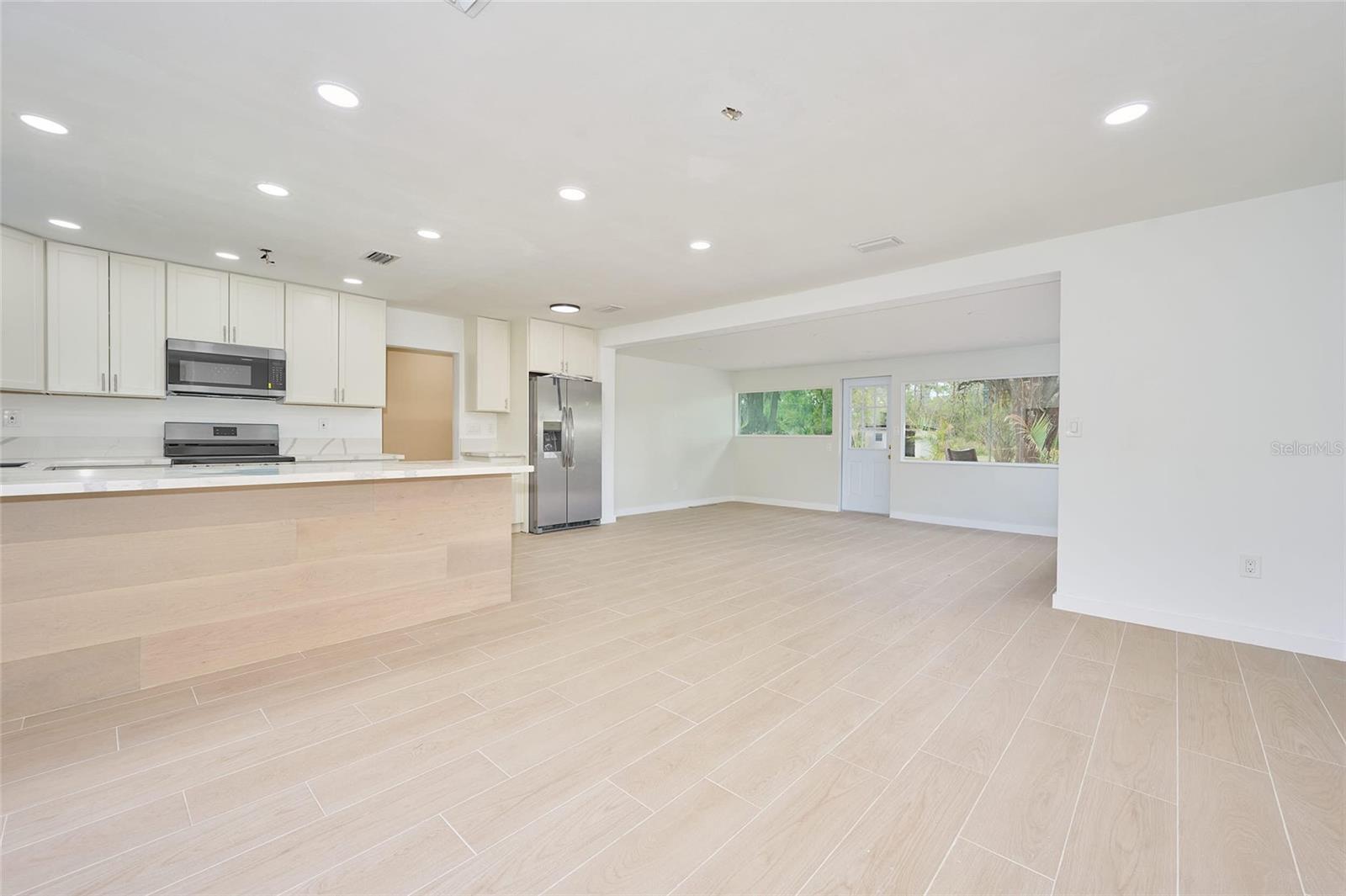 3500 ORCHID DR