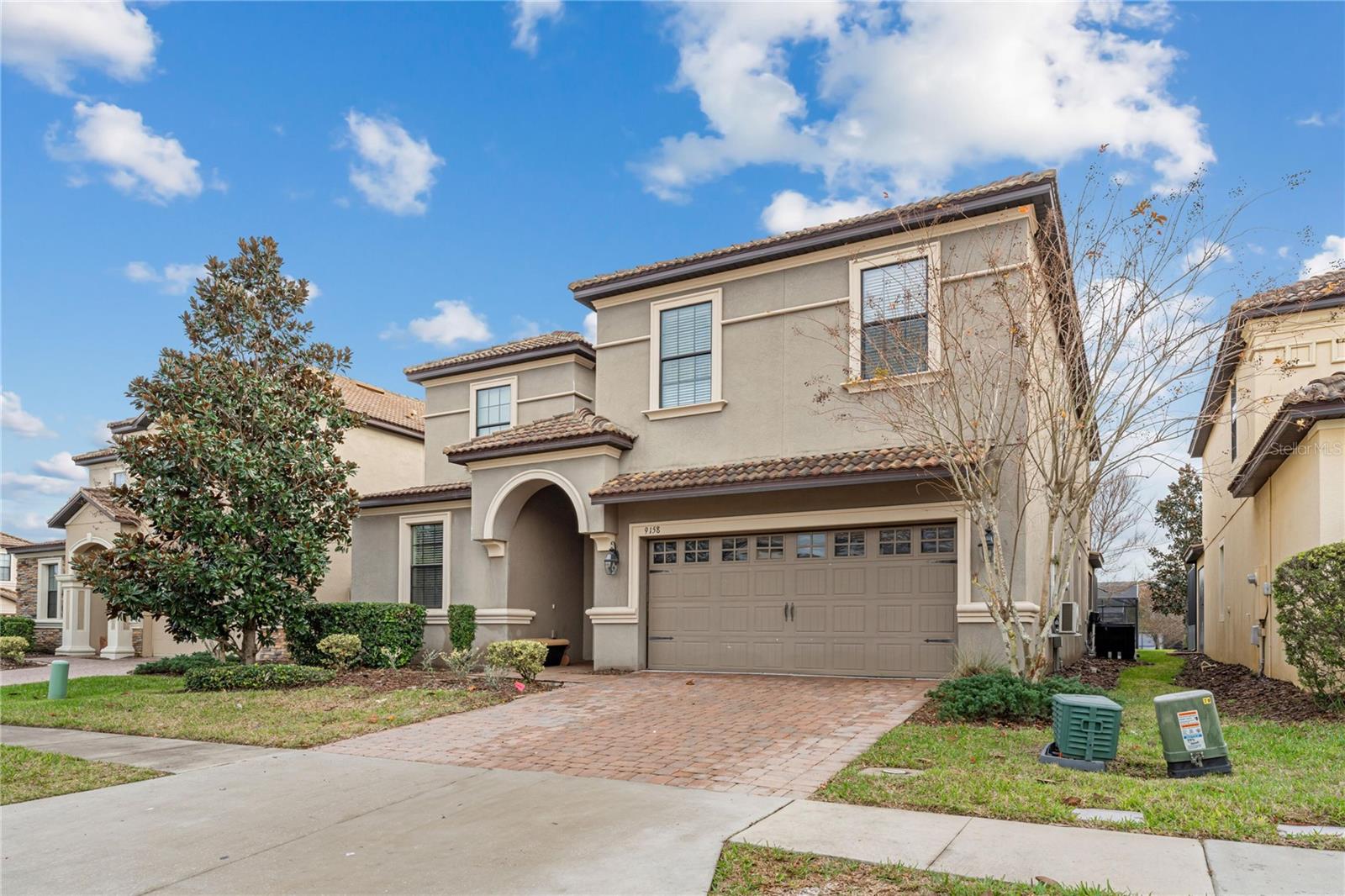 9158 WEDGE DR
