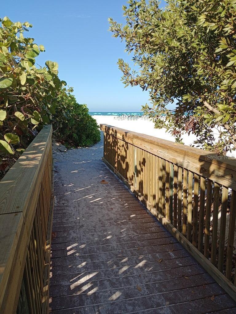 722 S BLVD OF THE PRESIDENTS #201