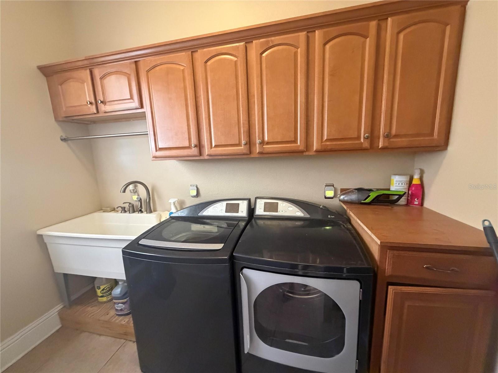 2120 BUNKER VIEW CT
