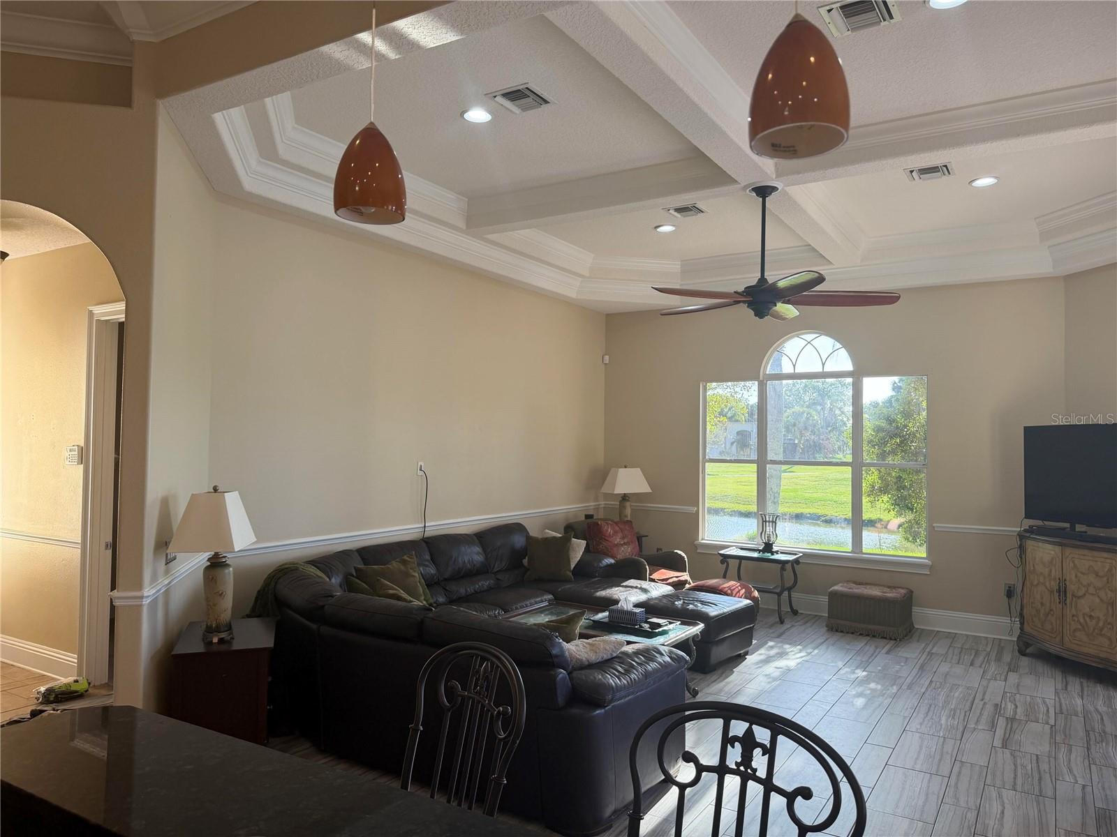 2120 BUNKER VIEW CT