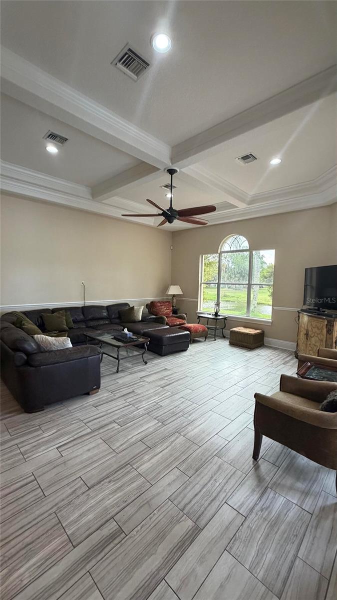 2120 BUNKER VIEW CT